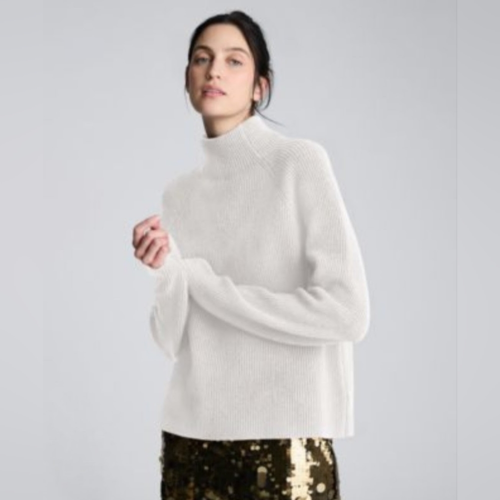 LOFT Oversized Fuzzy Funnel Neck Raglan Sweater Size XS/S